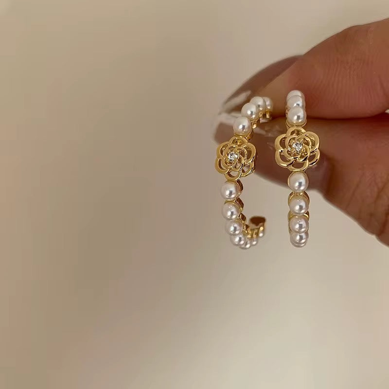 Hello Queen Pearls hoops.