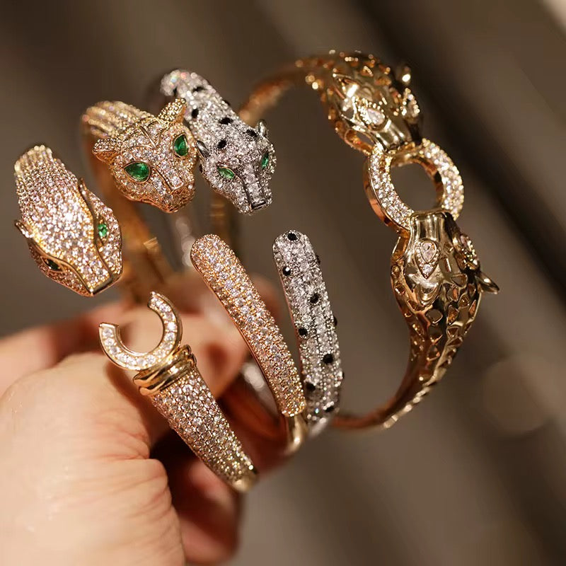 Jungle bangles