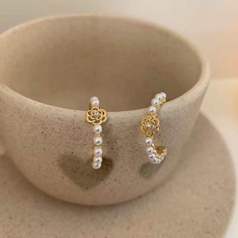 Hello Queen Pearls hoops.